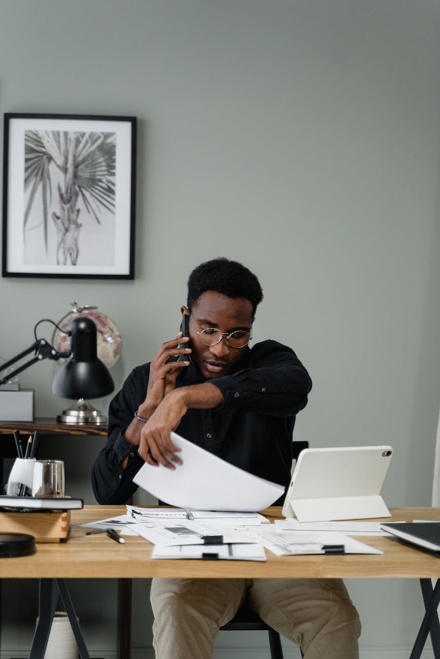 “Mix and Match: 3 Winning Job Combinations for Making Over $100,000 While Working from Home”